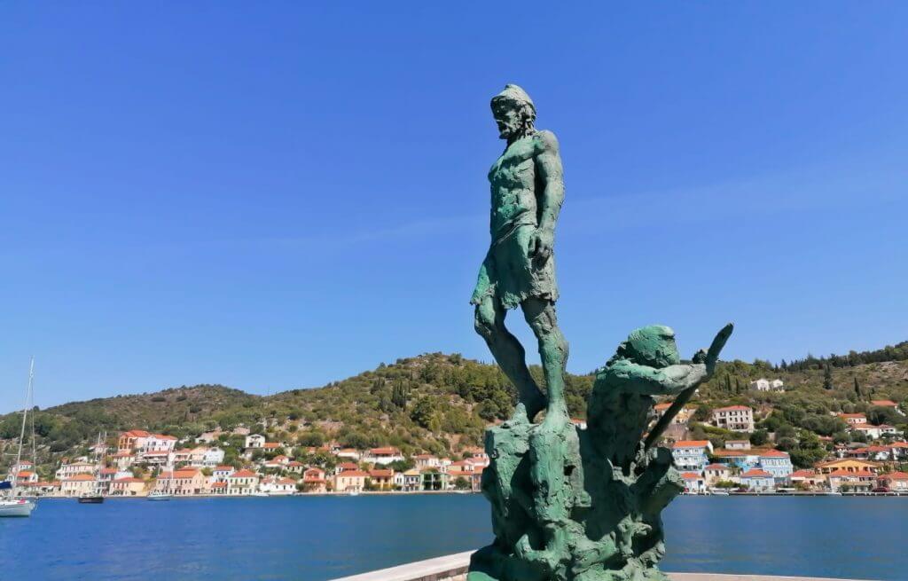 Statue d'Ulysse dans le port d'Ithaque