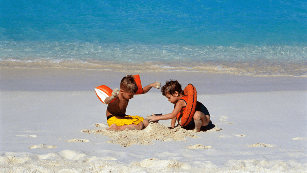 croisiere catamaran enfants anguilla plage